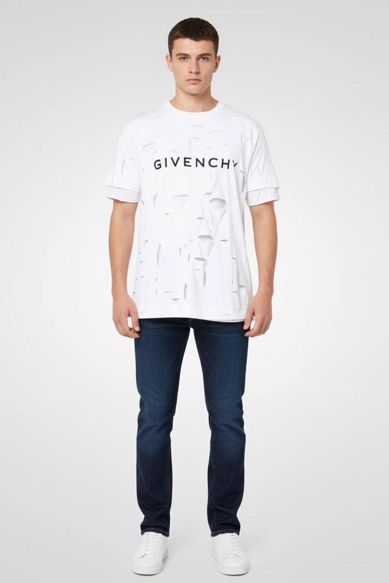 GIVENCHY تي شيرت رجالي بأكمام قصيرة وفتحة رقبة واسعة بشعار العلامة التجارية، أبيض - Image 1